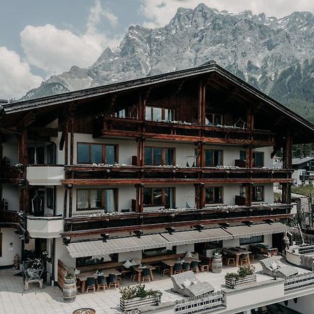 Alpenappartements Cristall Ehrwald Exterior photo